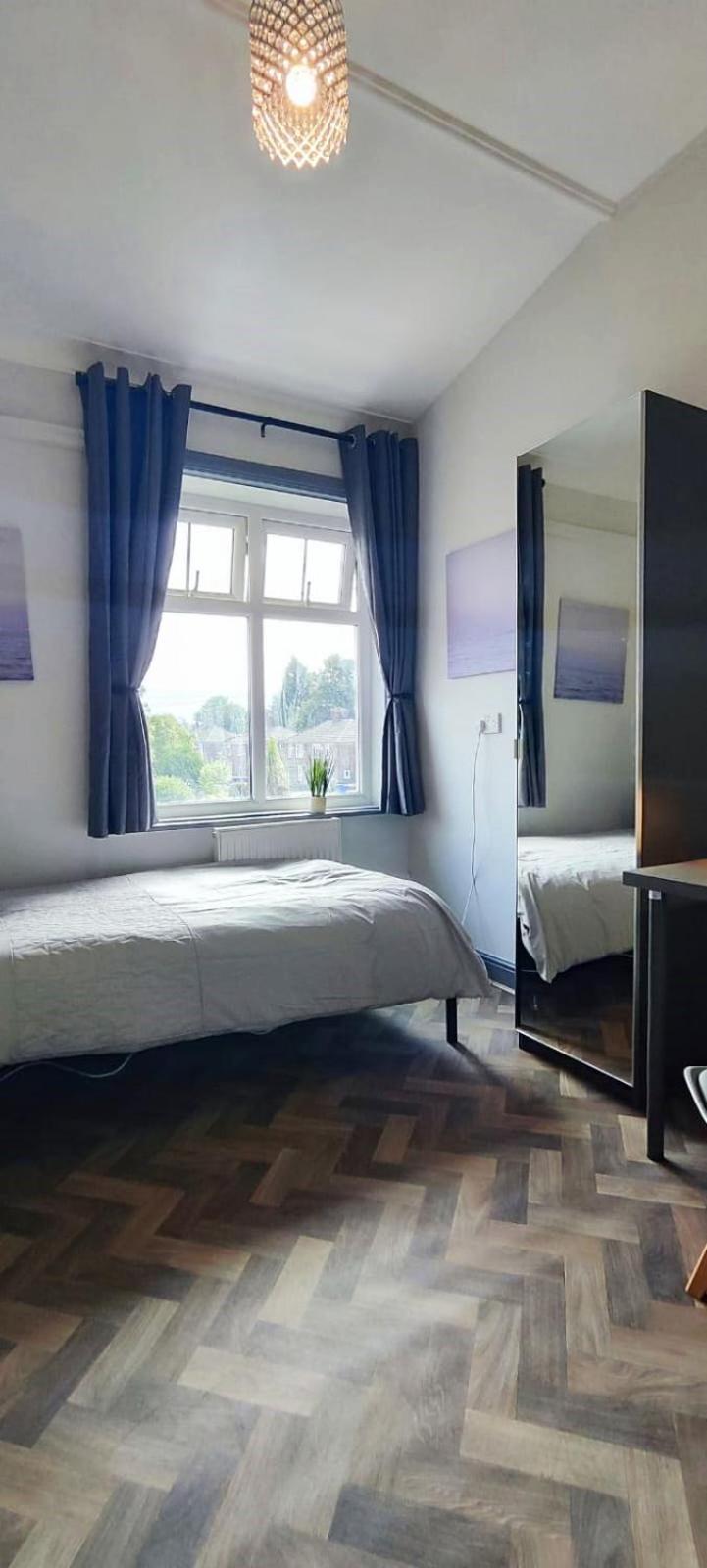 Gorton Mount Hotel Μάντσεστερ Δωμάτιο φωτογραφία